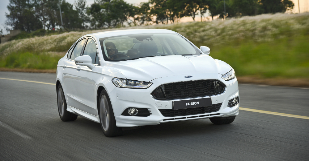 2015 Ford Fusion White on the Road